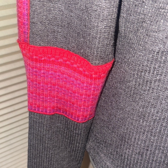 Natural Life Size Large London Trim Top Women's Gray Pink Long Sleeve Top shirt - Picture 9 of 15